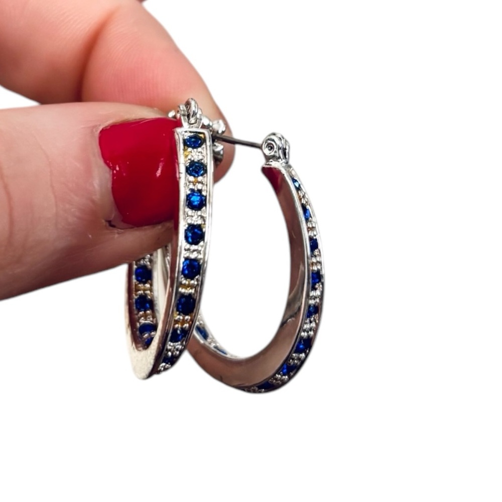 💥NIB Avon September Birthstone Hoop Earrings